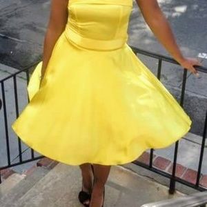 Beautiful Canary Yellow Dress
